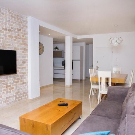 Apartments4You Etsel Бат-Ям Экстерьер фото