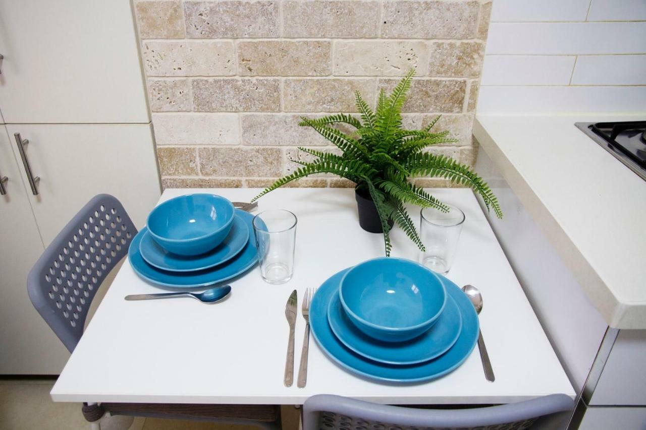 Apartments4You Etsel Бат-Ям Экстерьер фото